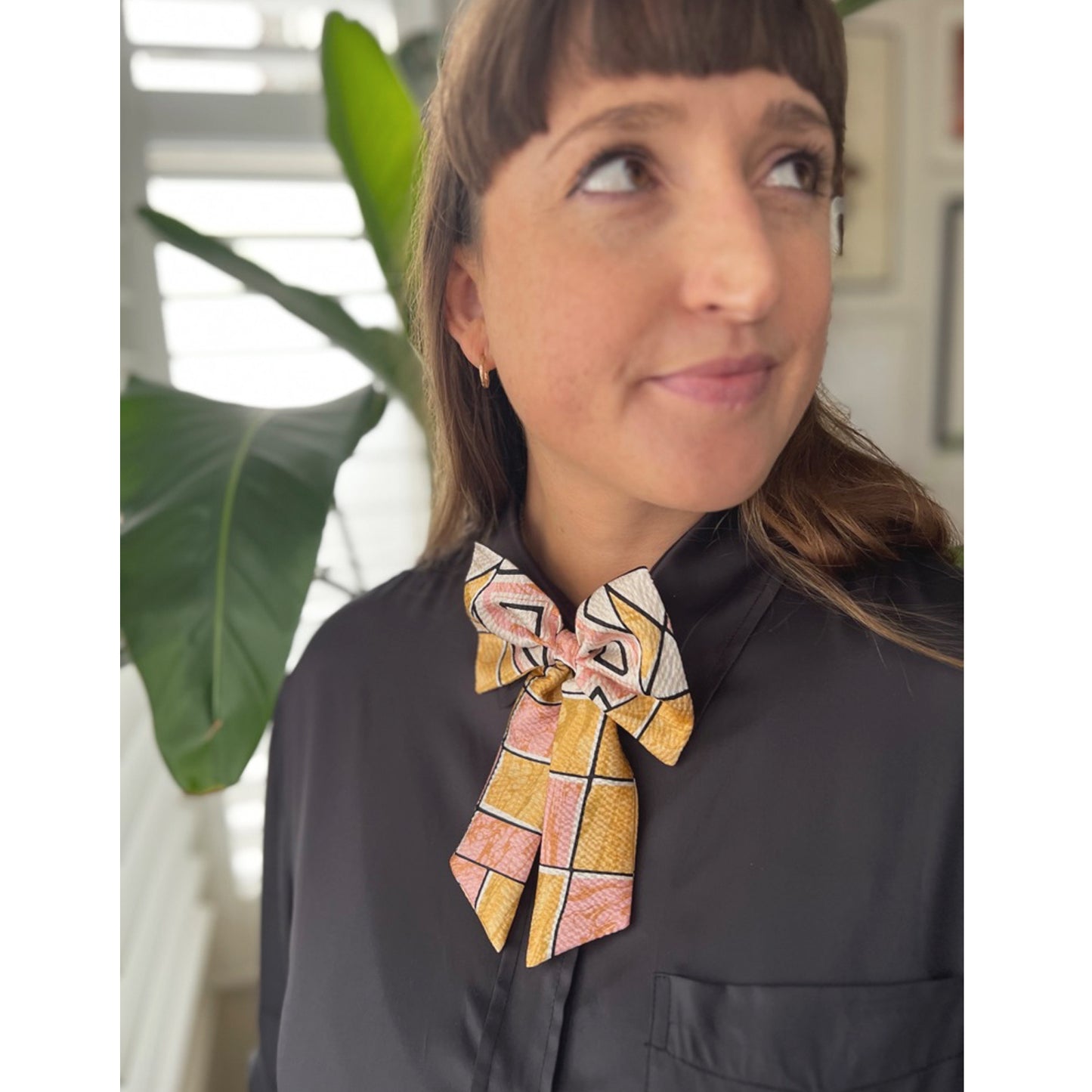 Abstract print silk hair bow