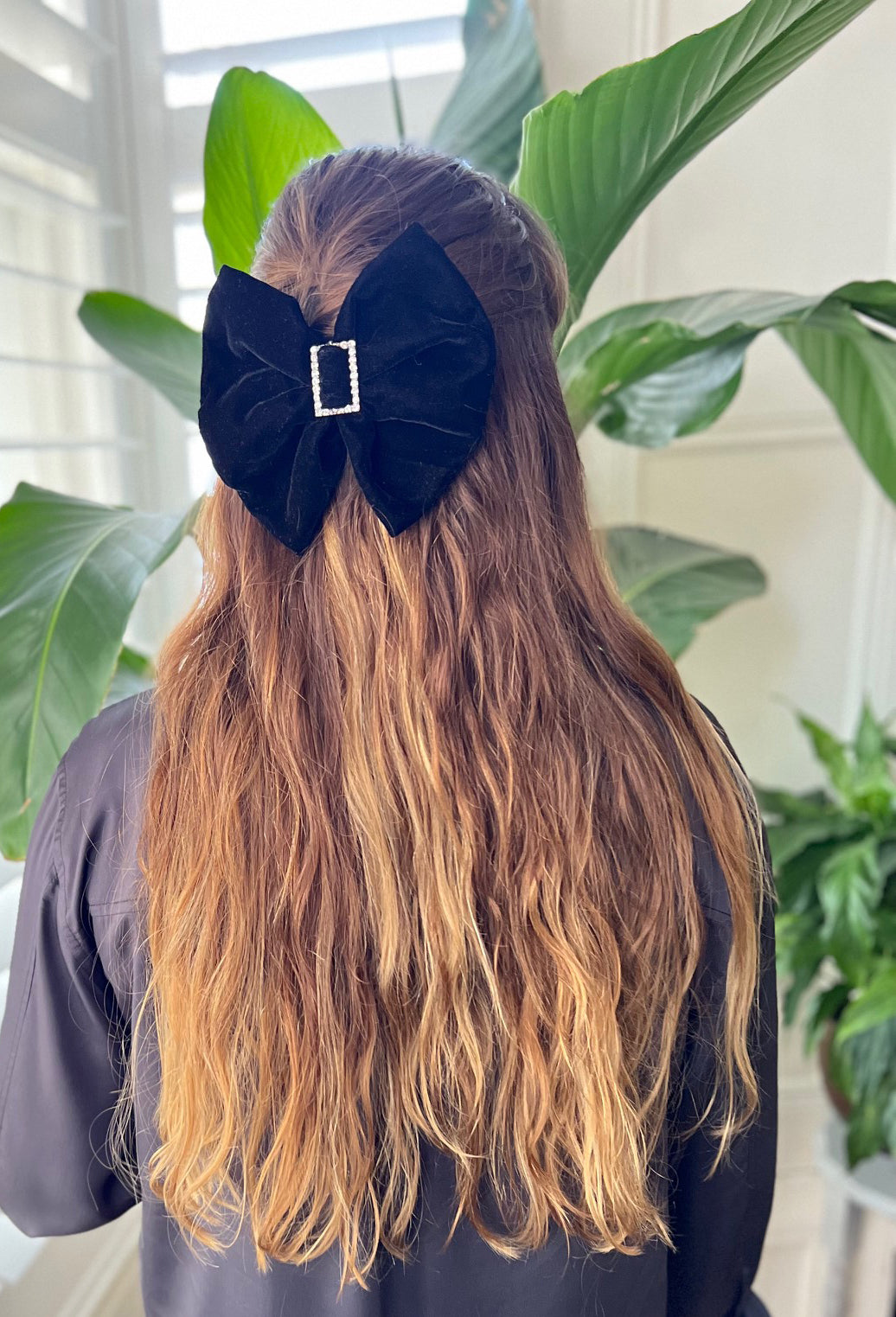 Black Velvet hair bow